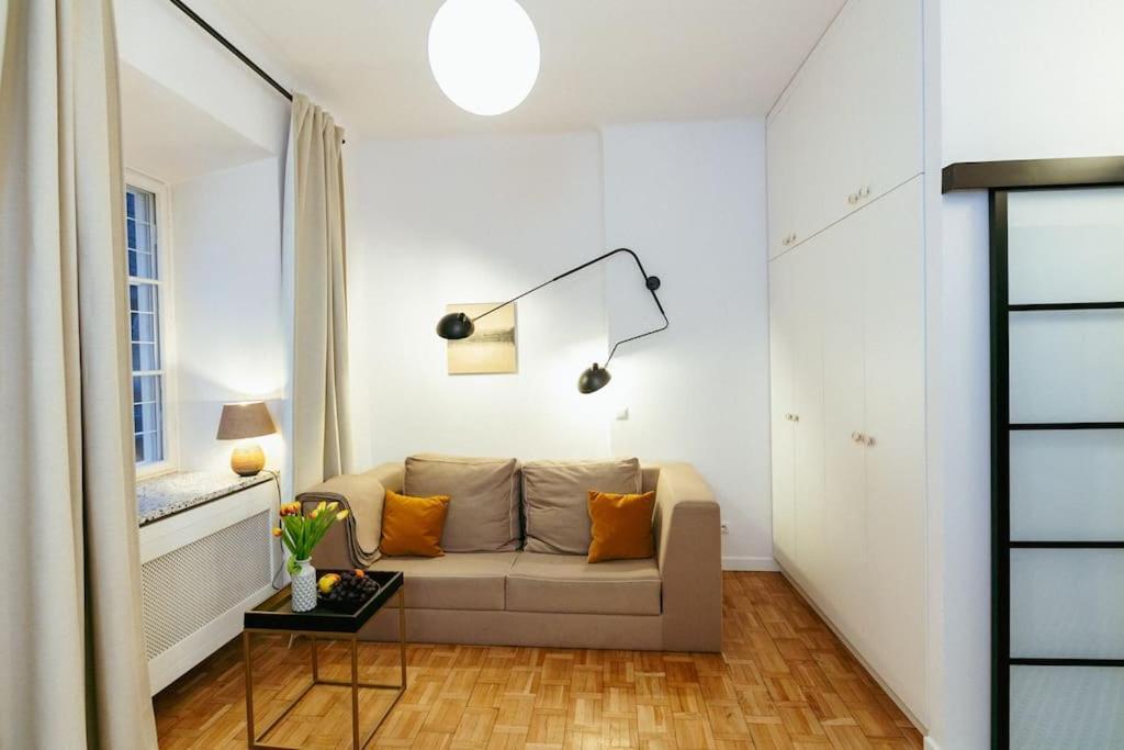 Charming Apartment Next To The Old Town! วอร์ซอ ภายนอก รูปภาพ