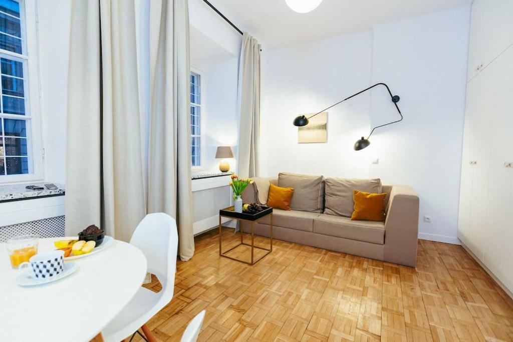 Charming Apartment Next To The Old Town! วอร์ซอ ภายนอก รูปภาพ